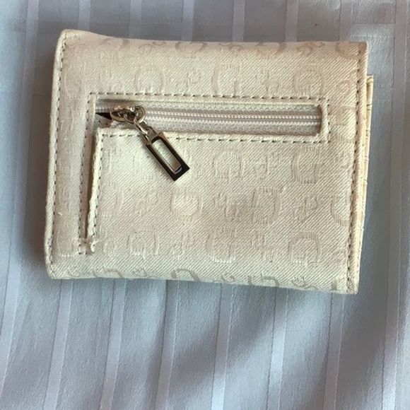 Y2K Guess wallet - Picture 2 of 9